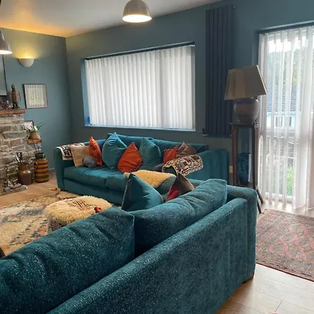 2 Bedroom Holiday Home Near Quiet Beach New Quay  Exterior photo